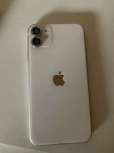 Vendo iPhone 11 branco