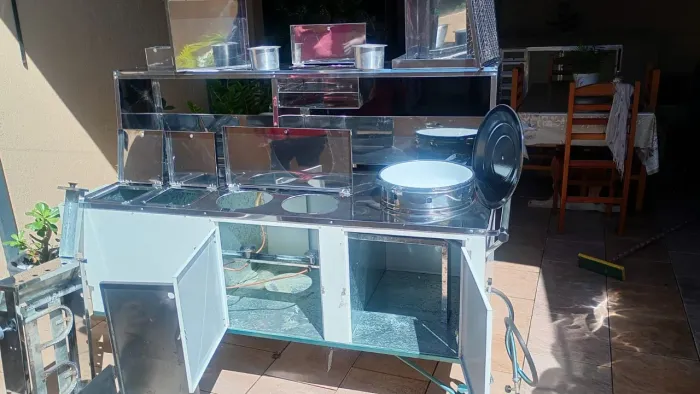 Vende-se o carrinho de lanche