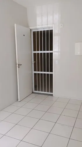 Apartamento 2 quartos sendo 1 suite reversível no condominio cataype - caucaia-cigana
