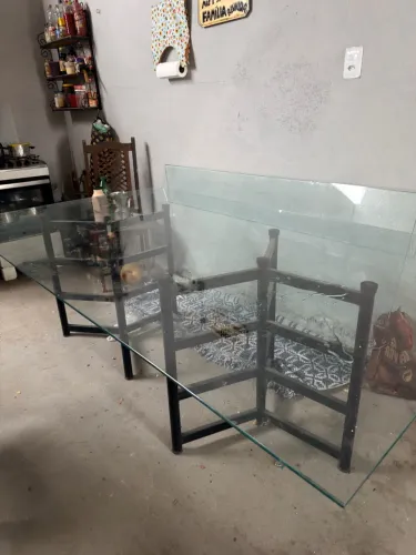 Tampo de Vidro para Mesa de Jantar 2,15 x 1,25 m - R$ 300