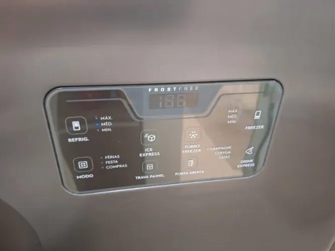 Geladeira eletrolux frost free inverter 