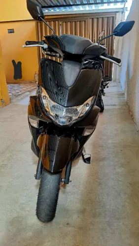 Yamaha Fluo Abs 22/23. Documentação 2026 ok. Única dona.