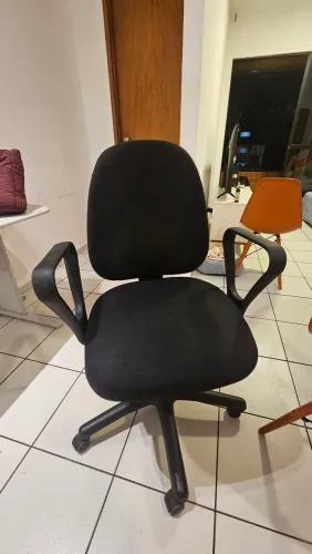 Cadeira flex form lite usada em bom estado