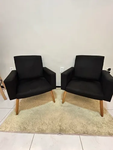 2 Poltronas pretas