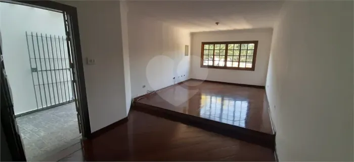 Sobrado com 3 quartos para locação em Jardim monjolo - SP