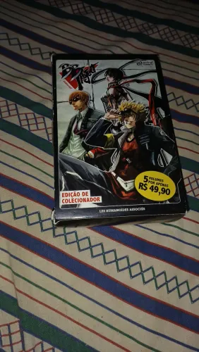 Vendo esse Box BB Project mangás volumes 1,2,3,4 e 5!
