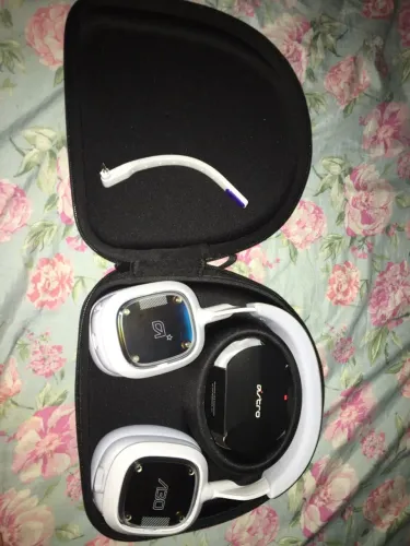 TROCO POR UM CELULAR OU VENDO