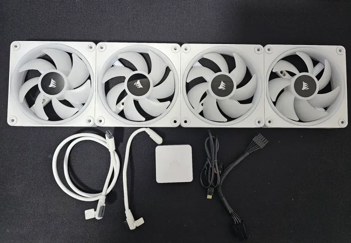 Kit 4 Fans Corsair QX 120 + Controladora Icue Link