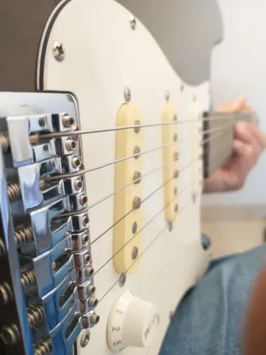 Guitarra Condor