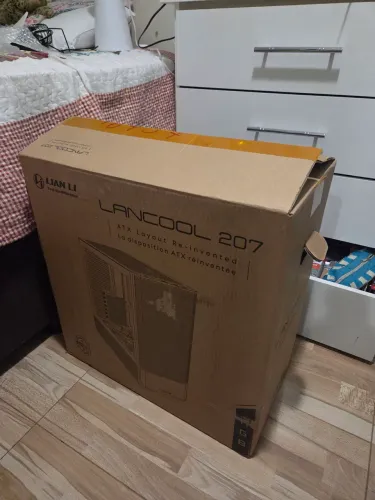 Lian Li Lancool 207