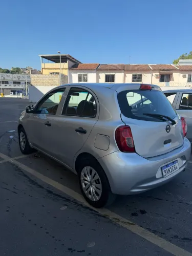 Nissan March S 1.0 12V Flex 5P 2017
