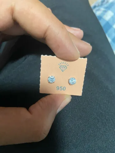 Brinco de zircônia prata 6mm