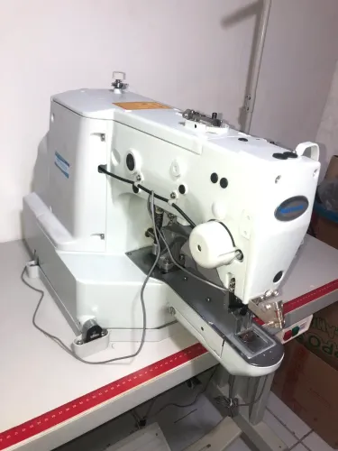 Máquina de Costura Travete Eletrônica