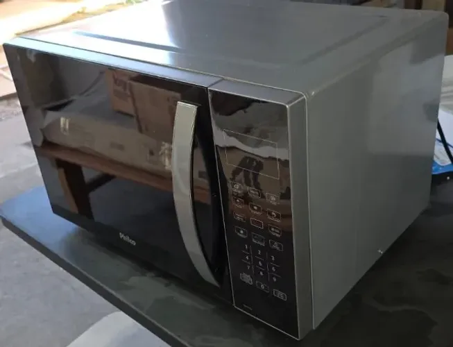 Microondas Philco Espelhado 37L, 220v, Cinza