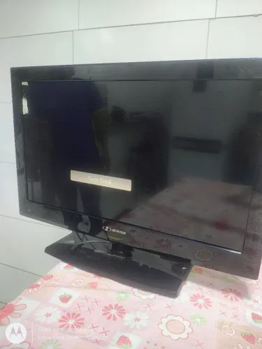 Vendo tv H Buster 32 muito boa não e esmarte