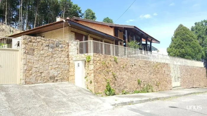 Casa ampla no bairro João Paulo com vista mar