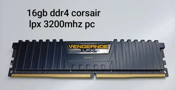 Memória ddr4 16gb Corsair 2400mhz vengeance lpx p computador