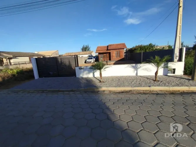 Casa à venda em Balneário Rincão