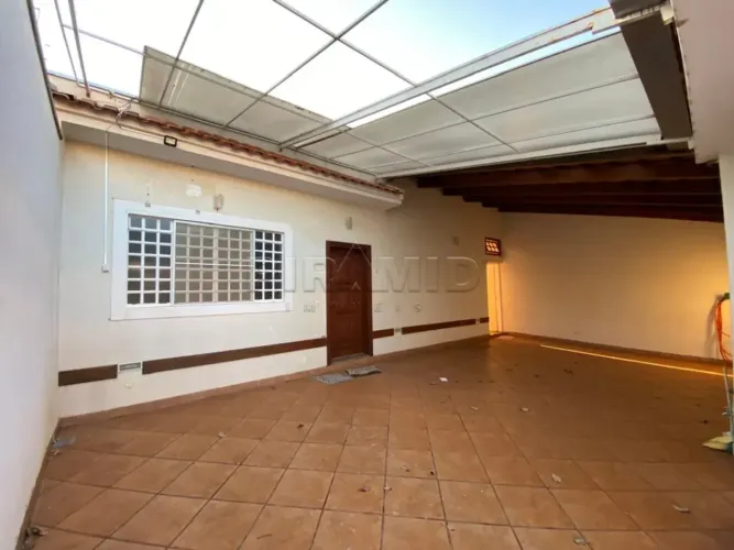 Casa Padrão com 261,02m², bairro Alto da Boa Vista, Zona Sul em Ribeirão Preto/SP.