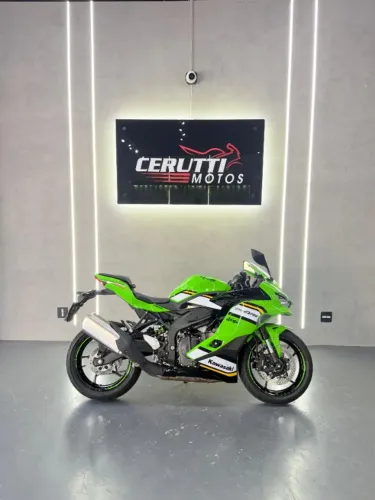 Kawasaki Ninja Zx 4RR 2026 - Apenas 3 mil km