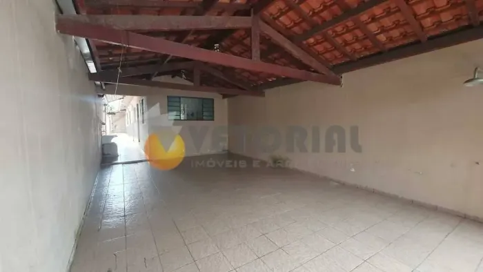 Casa térrea com 120 metros no Poiares - Caraguatatuba