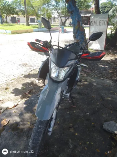 Vendo Shineray Shi 175 de injeção eletrônica