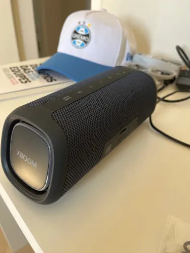 Caixa de Som Portátil LG XBOOM GO XG5S com Conectividade Bluetooth 5.1,
