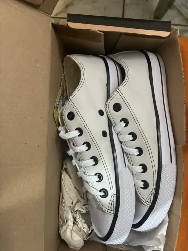 All star converse novinho, não foi usado. Ele é 37/38.