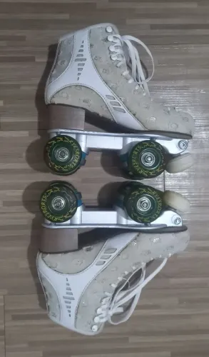 PATINS RYE 37