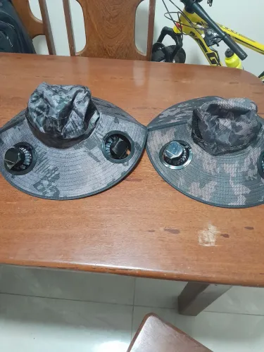 Chapéu com ventiladores solar portatil,aba larga,com proteção UV,ventiladores com Led a