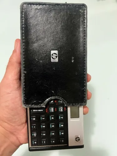 Calculadora HP 12c Platinum | R$ 220,00