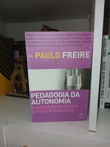 Livros 30 reais cada.