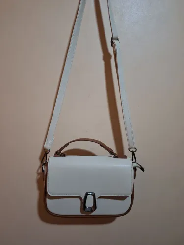 Bolsa feminina de lado - usada apenas 1 vez!