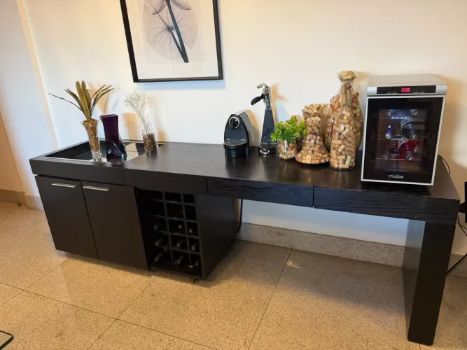 Buffet preto