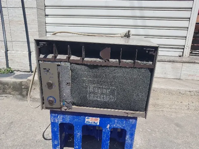 Ar-condicionado Cunsul de 7.000 BTUS; 110 Volts.