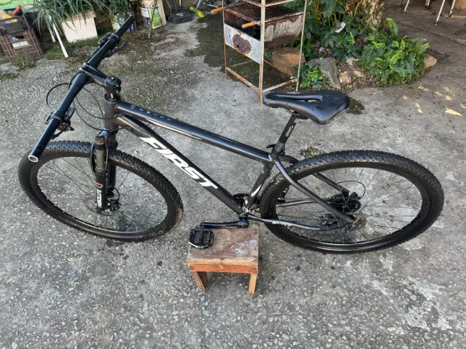Bike FIRST Aro 29 