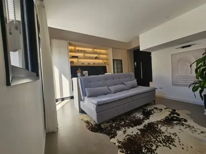 Loft mobiliado e com garagem no Hugo Lange