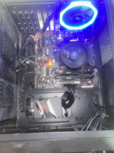 PC Ryzen 5 5600GT + 16GB RAM + SSD NVMe