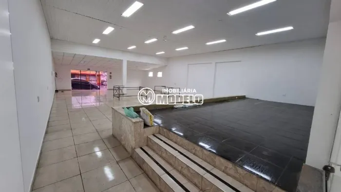 Salão para alugar, 150 m² por R$ 4.733/mês - Vila Monteiro - Piracicaba/SP