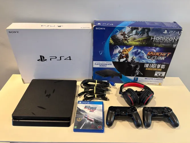 PS4 Slim