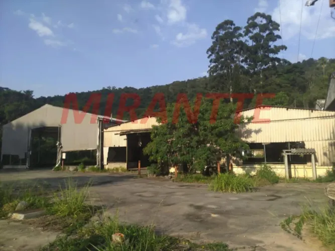 Galpao em Tremembe