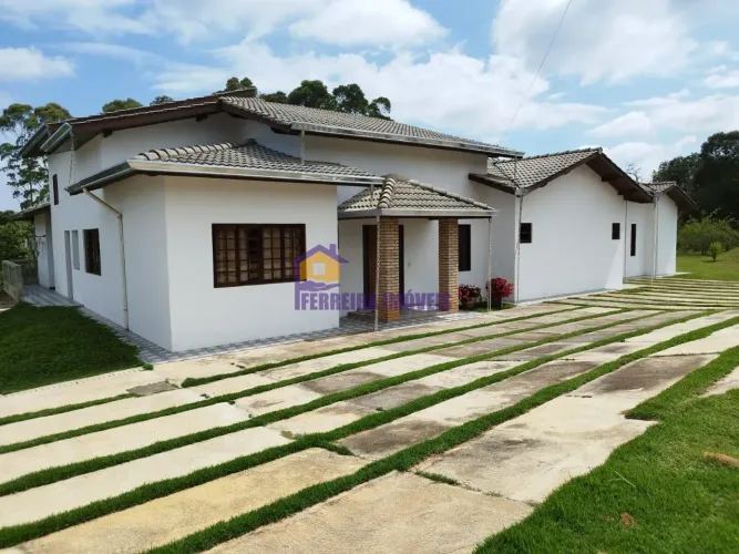 Ibiúna, linda chácara em condomínio com 5 dormitórios