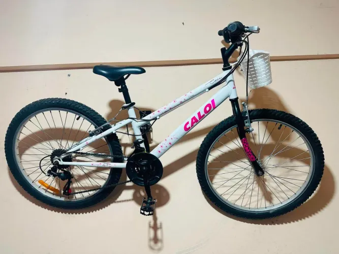 Bicicleta aro 24 caloi ceci cestinha