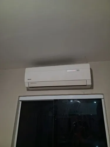 Ar-condicionado semi-novo