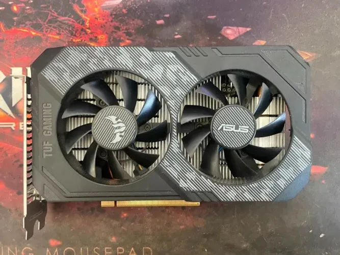 GTX 1650 ASUS TUF Gaming 4GB GDDR6 - Excelente Estado