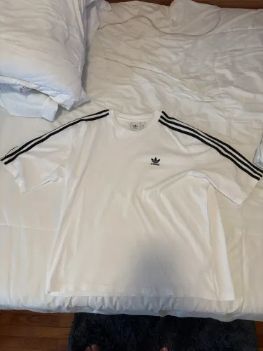 Camisa adidas oversized