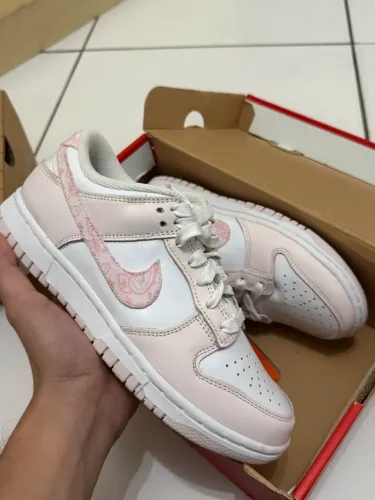 Tênis Nike Dunk Low Pink Paisley