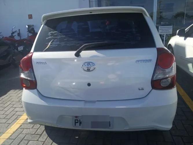 Toyota Etios X 1.3 Flex 16V 5P Mec. 2019