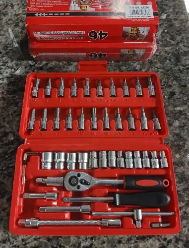 PROMOÇÃO!!! KIT DE FERRAMENTAS COM 46 PEÇAS E COM CHAVE CATRACA