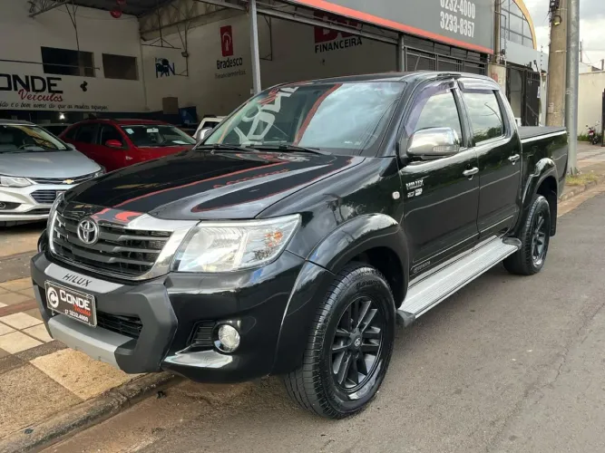 Toyota Hilux CD SR 4X2 2.7 16v/2.7 Flex Aut. 2013